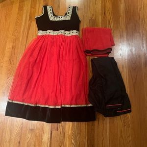 KIDS Red & Black Pjyami Kurta w/ Dupatta (INDIAN SIZE 36) FOR 5-6 Y/O